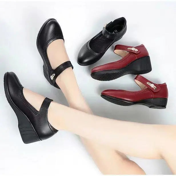 Marlowe | Wygodne Zabudowane Czółenka na Koturnie