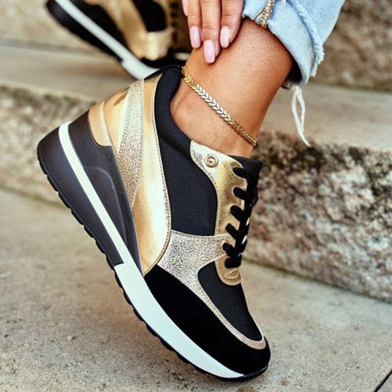 Callie | Czarno - Złote Sportowe Sneakersy Na Platformie - Pootivo