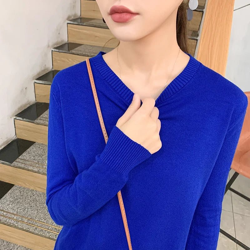 Julia | Miękki gładki sweter z okrągłym dekoltem - Pootivo
