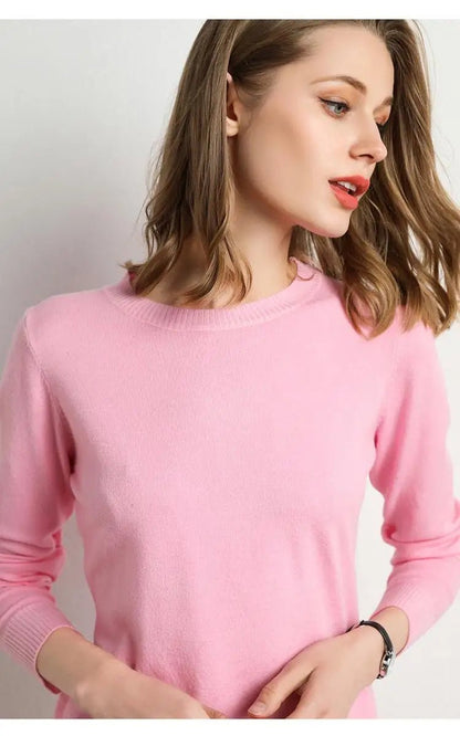 Julia | Miękki gładki sweter z okrągłym dekoltem - Pootivo