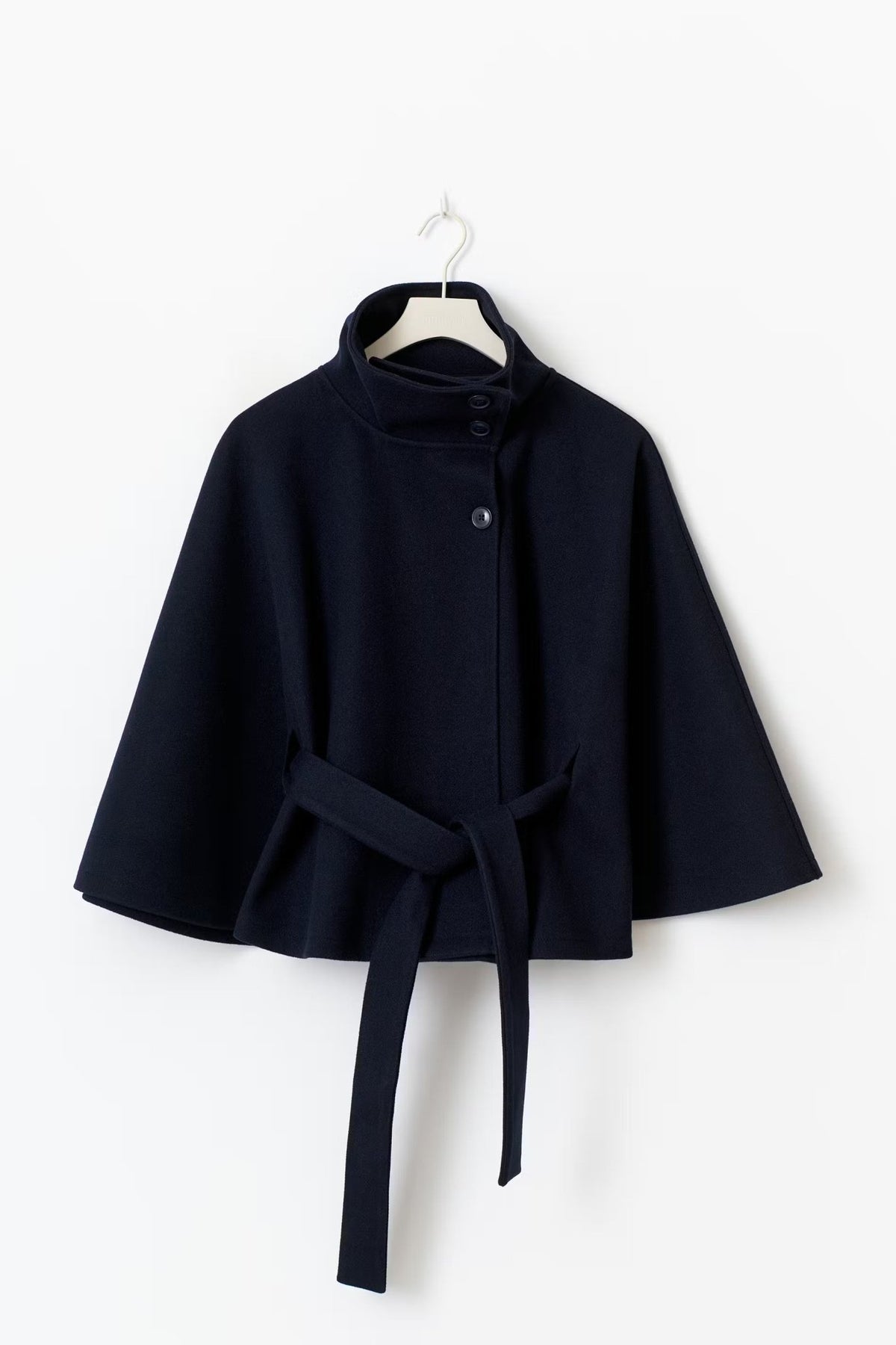Liliana | Luźny Zimowy Płaszcz Peleryna z Paskiem - Pootivo