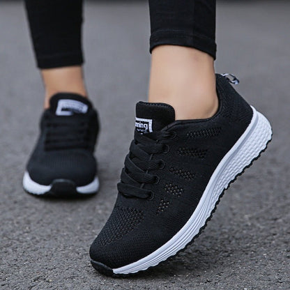 Maja | Lekkie, oddychające damskie sneakersy - Pootivo