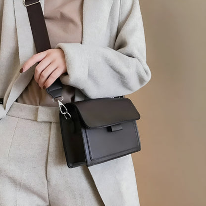 Margaux | Skórzana Torebka Crossbody z Szerokim Paskiem - Pootivo