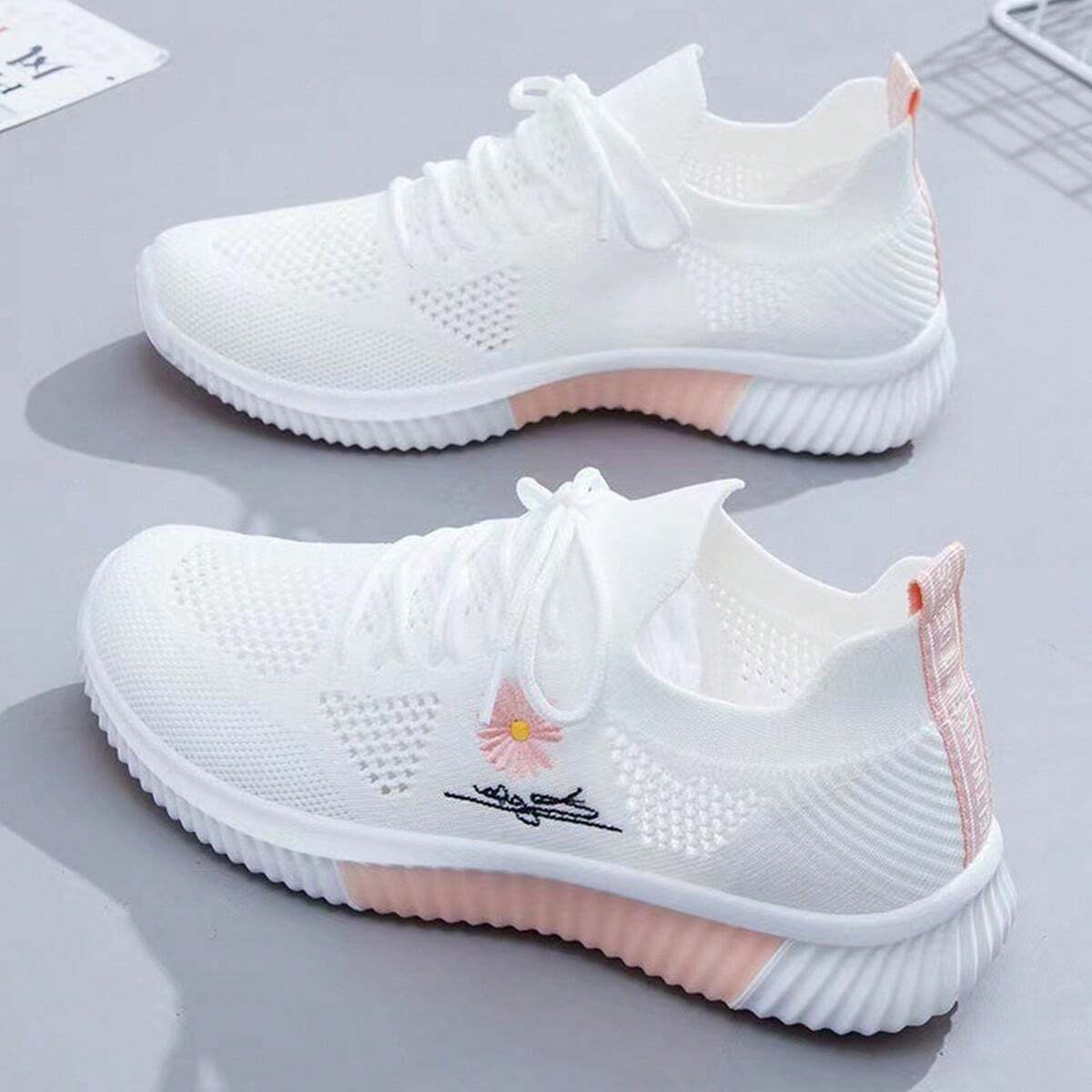 Rivèa Buty Sportowe Damskie Sneakersy z Haftem Lekkie Adidasy - Pootivo