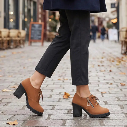 Tolimira | Sznurowane Jesienne Botki na Słupku - Pootivo