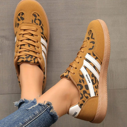 Wincentyna | Niskie Retro Sneakersy z Szerokim Noskiem - Pootivo