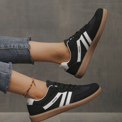 Wincentyna | Niskie Retro Sneakersy z Szerokim Noskiem - Pootivo