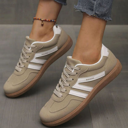 Wincentyna | Niskie Retro Sneakersy z Szerokim Noskiem - Pootivo