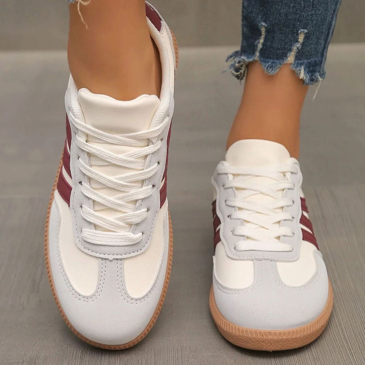 Wincentyna | Niskie Retro Sneakersy z Szerokim Noskiem - Pootivo